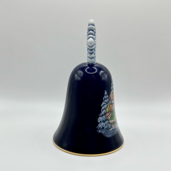 Vintage Avon Christmas Bell 1987 Made in Japan - Picture 4 of 8